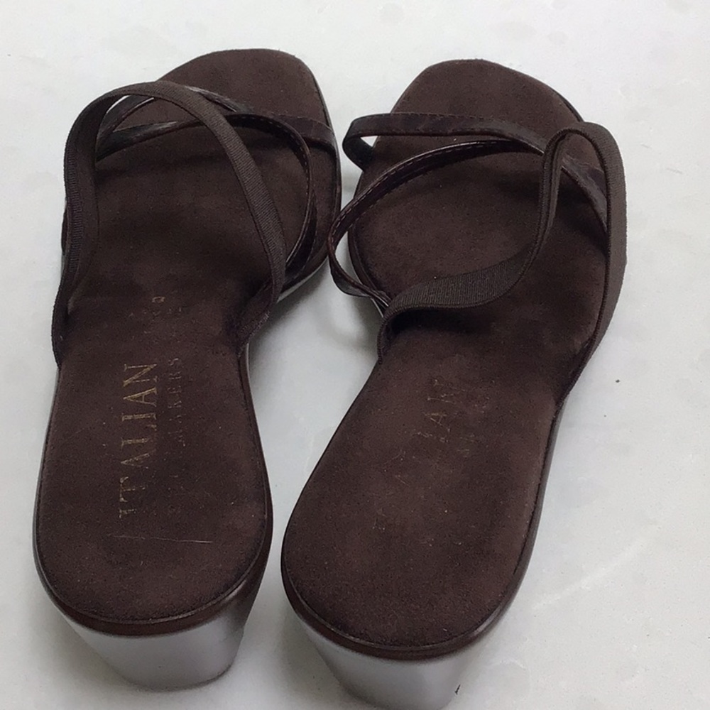 Open wedge sandal
